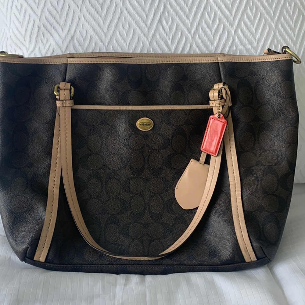 Coach bag with Dust cover